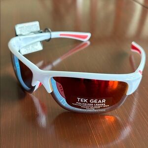 TEK Gear Polarized 100% UV protect,half frame,red
mirror lens